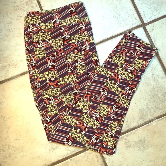 LuLaRoe Pants - LuLaRoe Palm Tree Leggings TC2